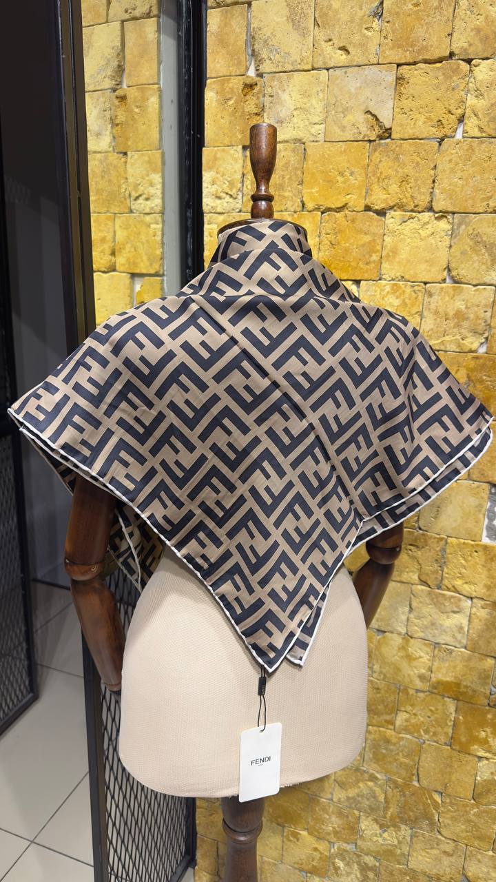 Fendi Πασμινα