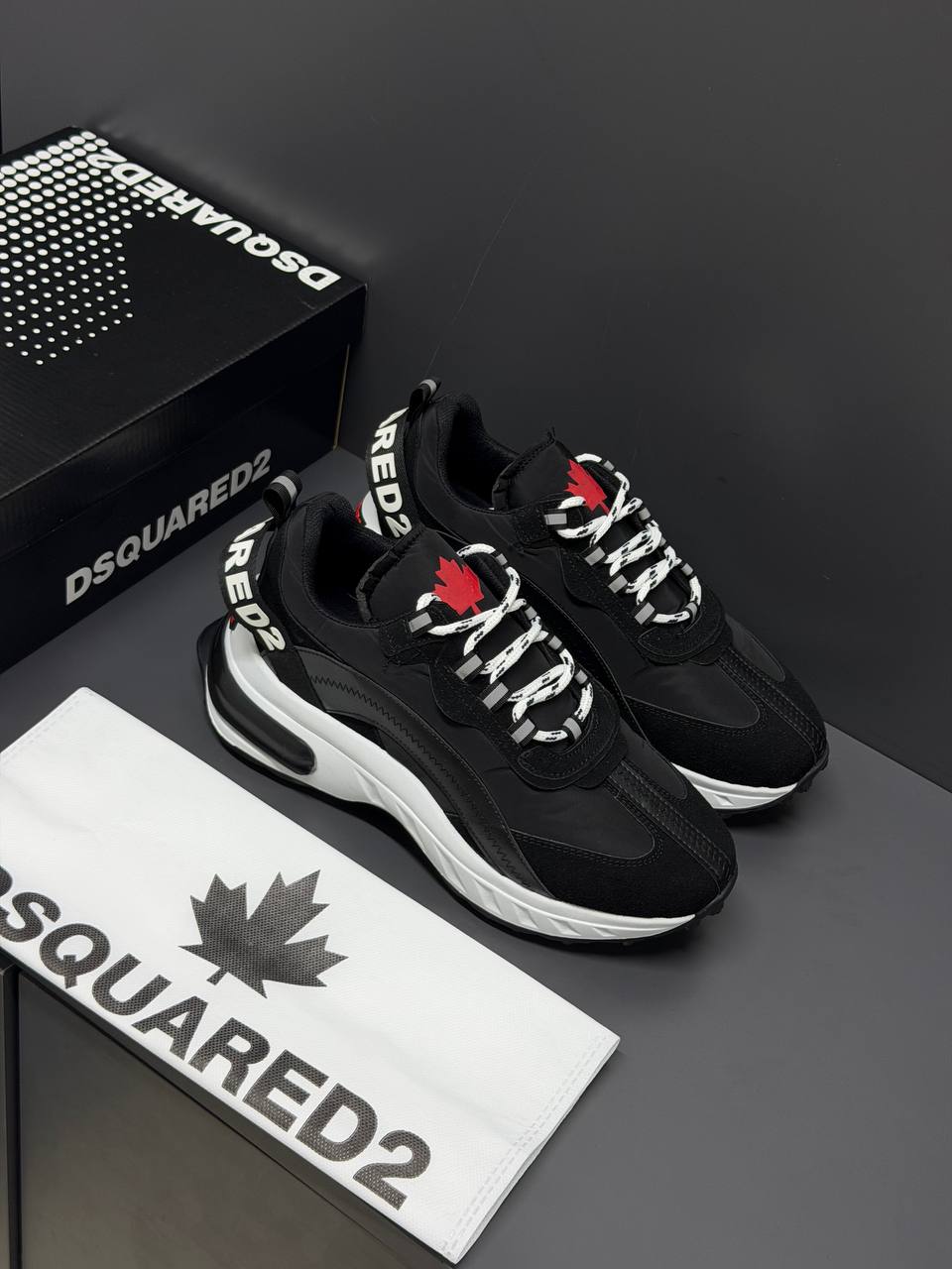 Dsquared2 Maple Leaf Sneakers Black