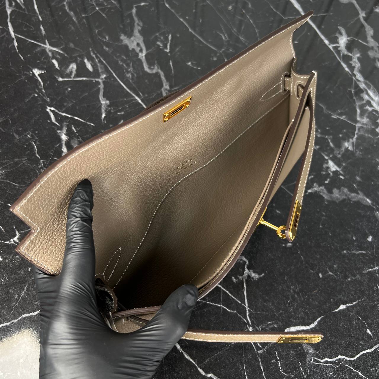 Hermes Kelly Clutch Μπεζ