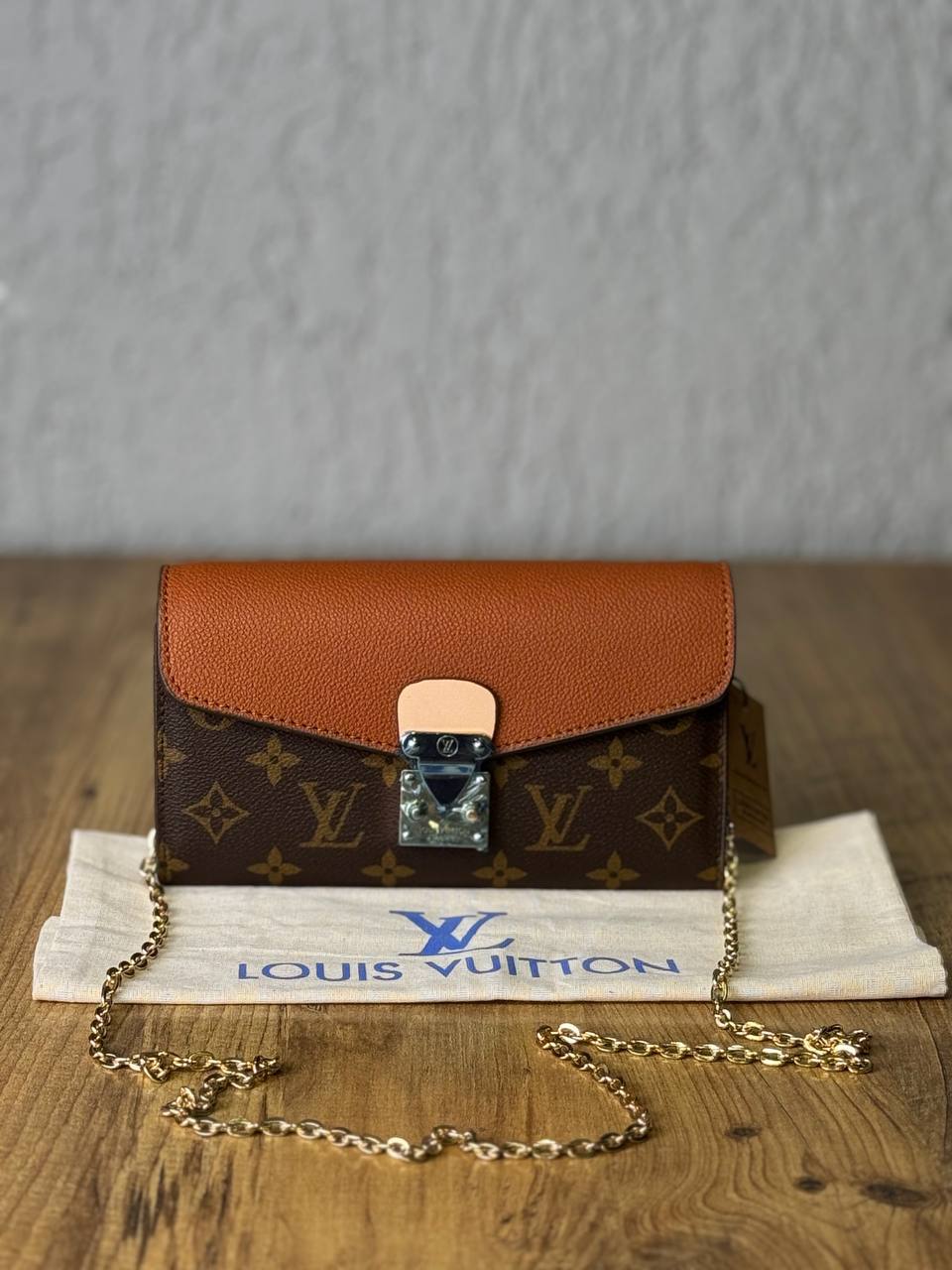 Louis Vuitton Πορτοφόλι Καφέ