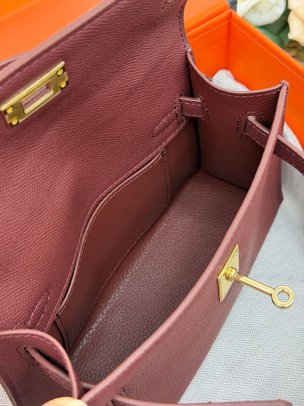 Hermès Kelly Mini Bag Burgundy