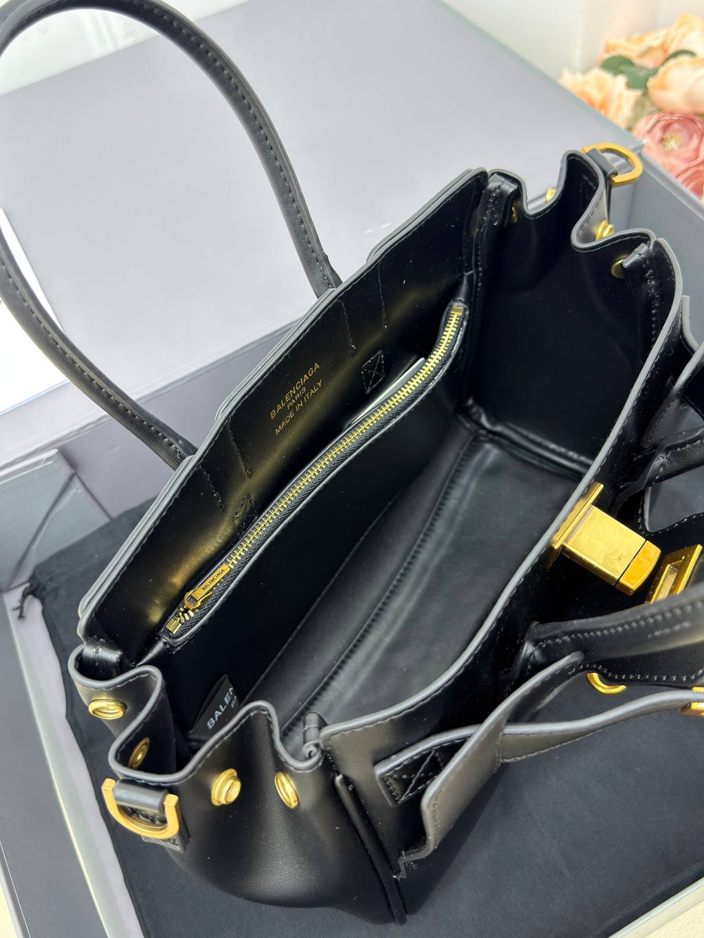 Balenciaga Rodeo Handbag Black