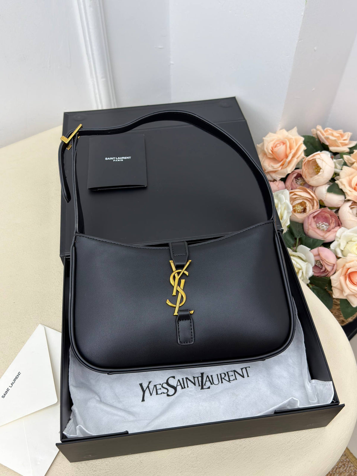 Saint Laurent YSL Le 5 à 7 Shoulder Bag Black
