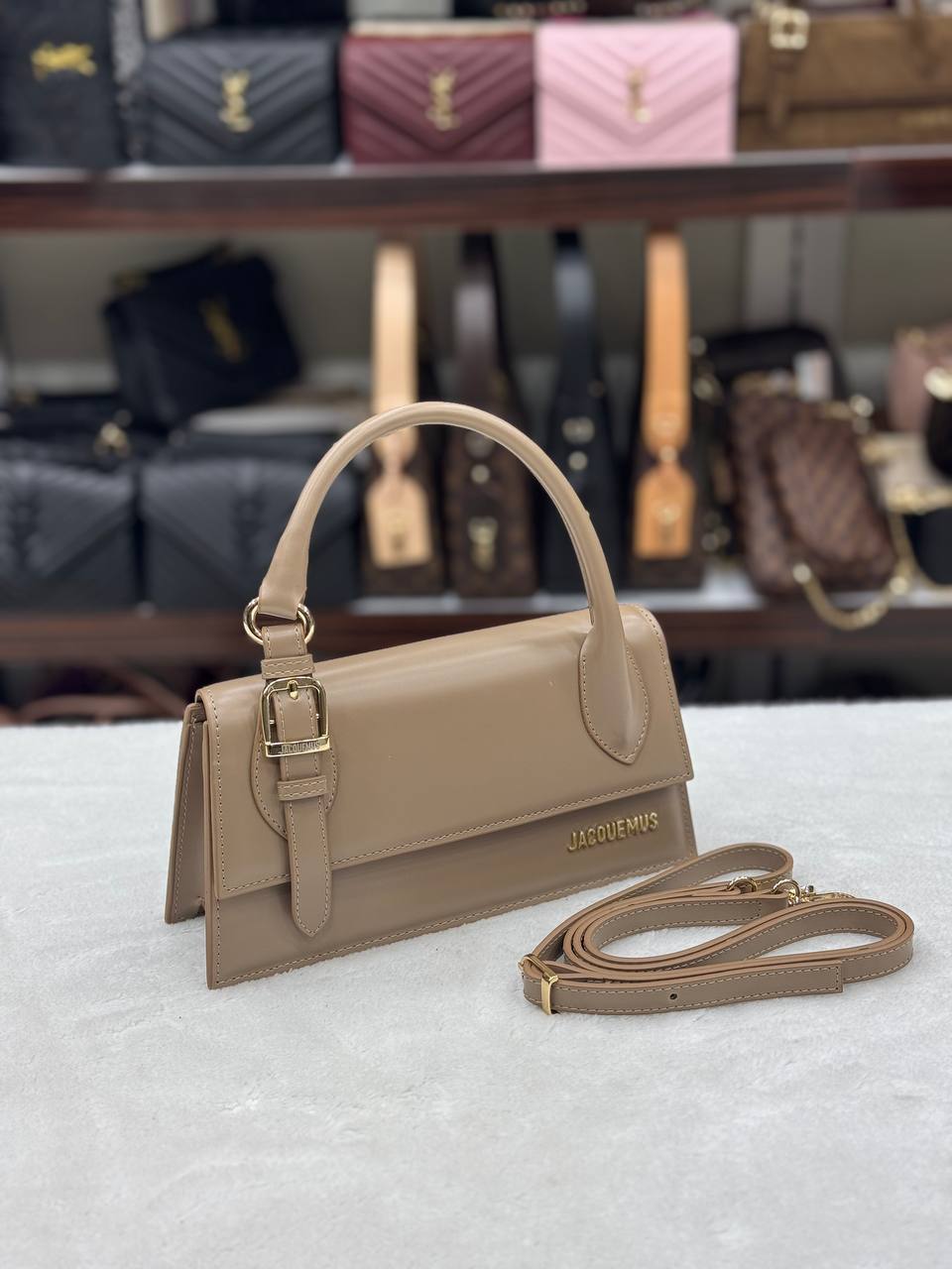 Jaquemus Beige