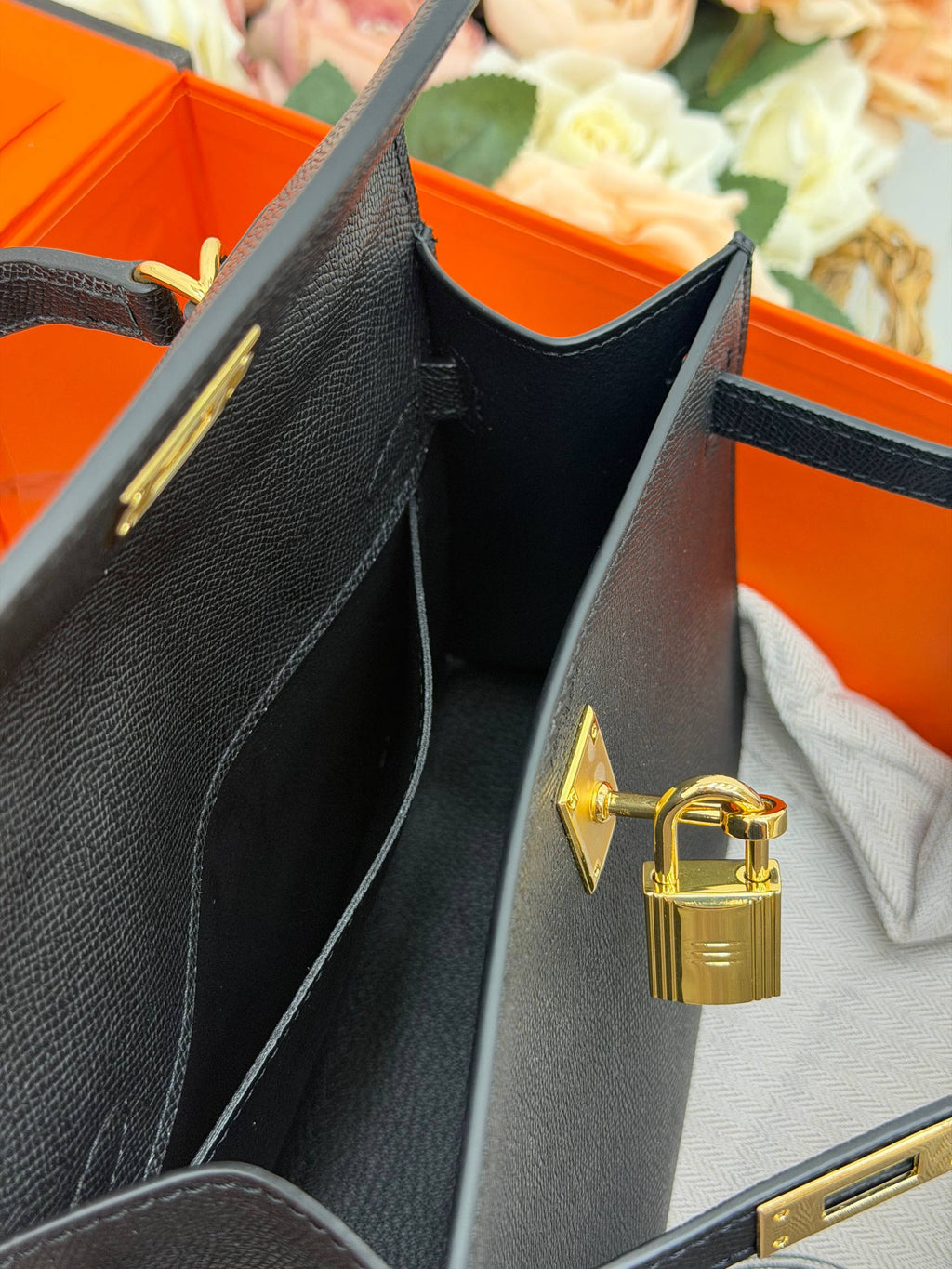 Hermès Kelly Mini Bag Black