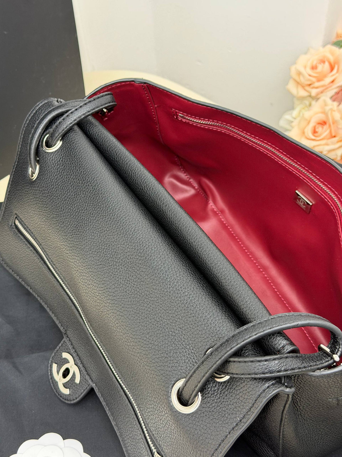 CHANEL Classic Flap Shoulder Bag Black