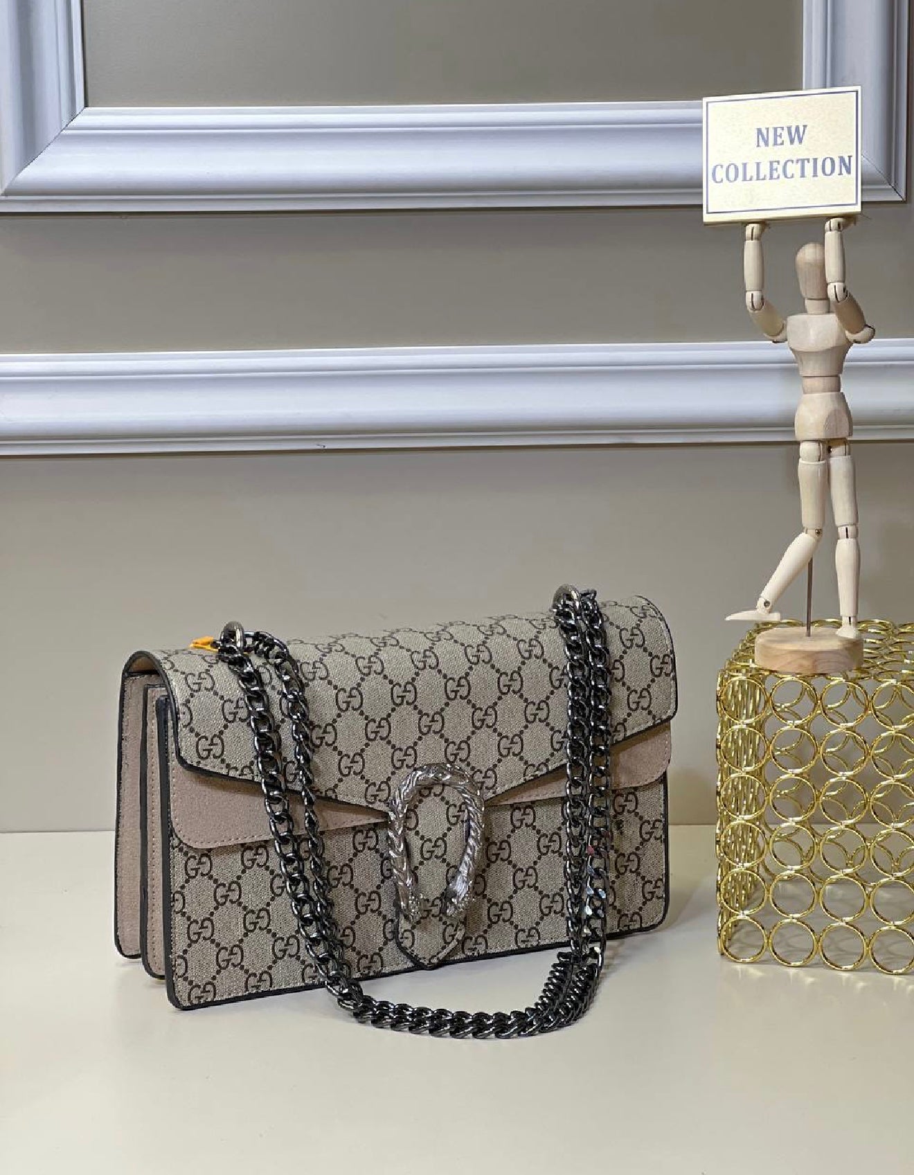 Gucci Dionysus GG Supreme Bag Beige